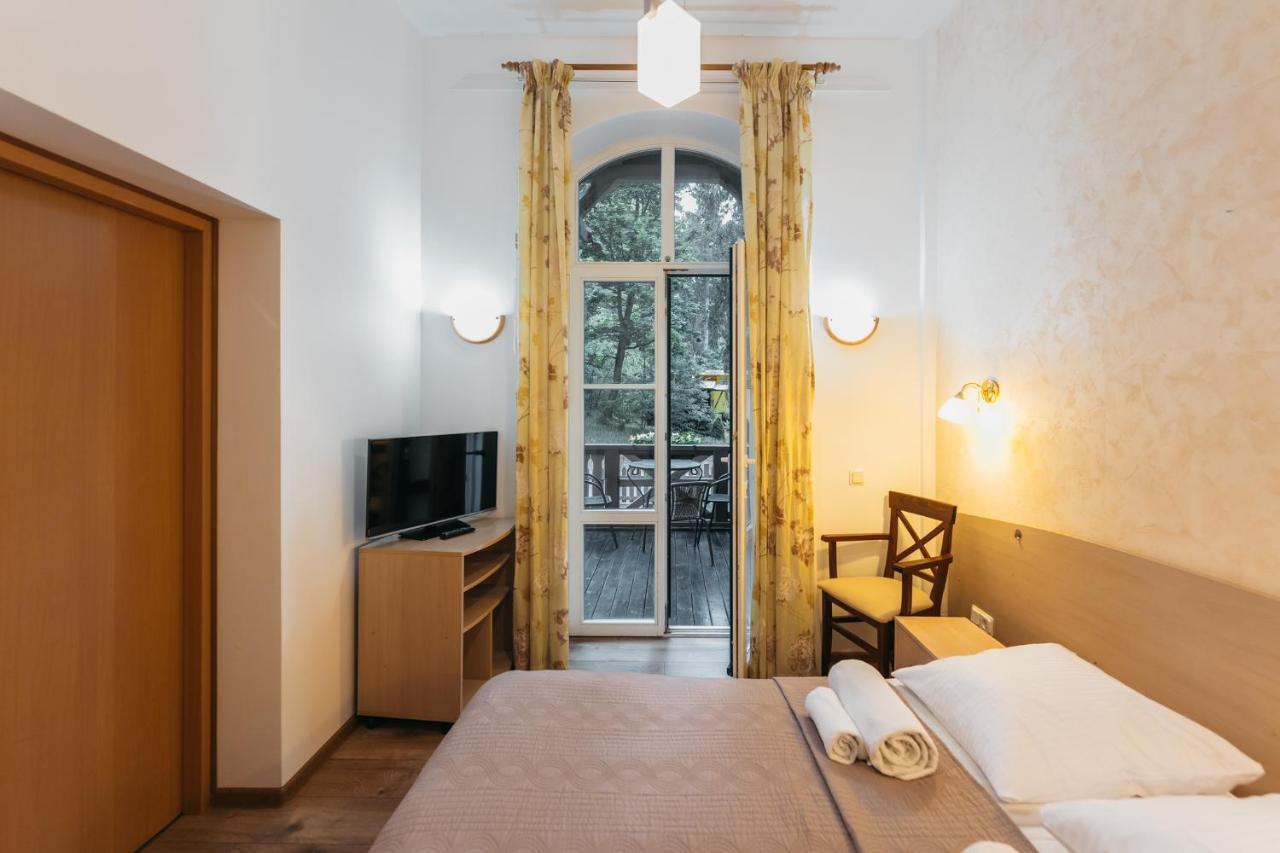 Villa Bachmann - Kursiu Kiemas Juodkrantė エクステリア 写真