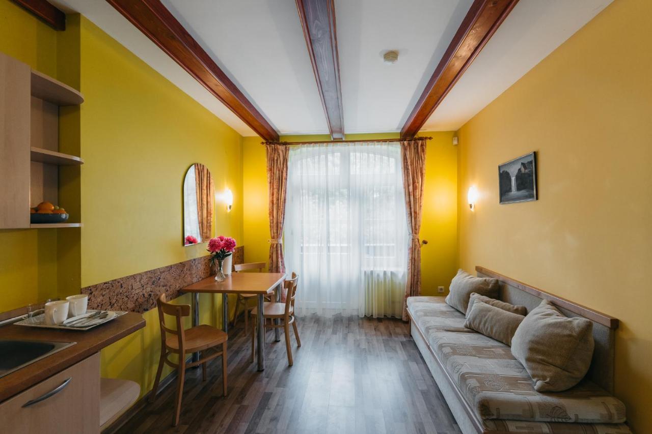 Villa Bachmann - Kursiu Kiemas Juodkrantė エクステリア 写真